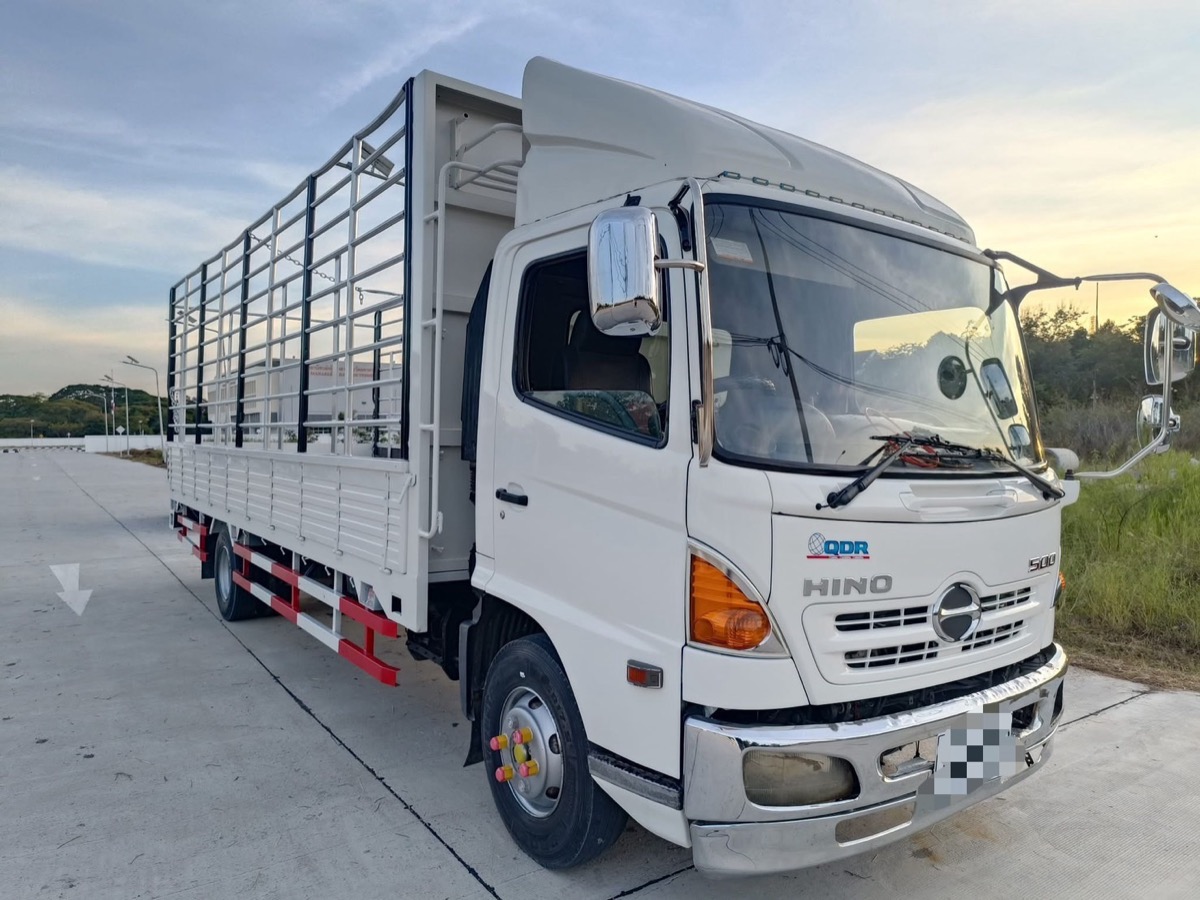 รับซื้อรถบรรทุก Hino 500 QDR คอก 6 ล้อ